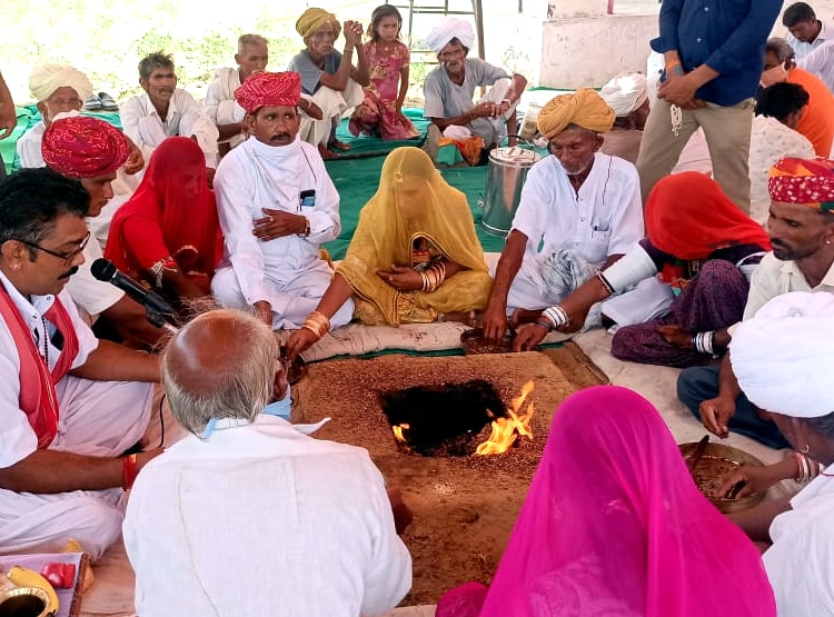 मुगलकाल में बने थे मुस्लिम, राम मंदिर भूमि पूजन के दिन 250 लोग बने हिंदू