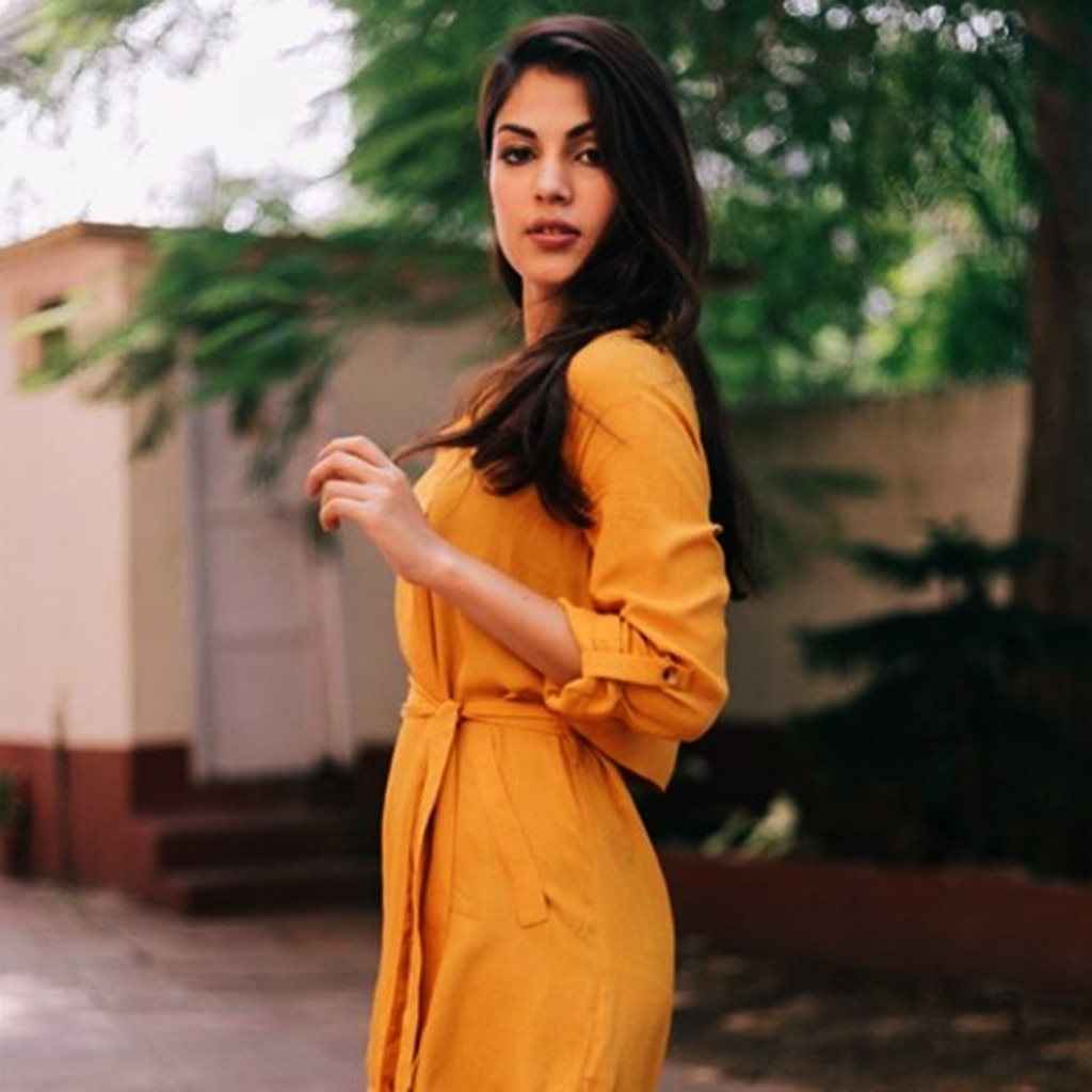 रिया चक्रवर्ती