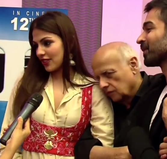 जिस दिन हुई सुशांत की मौत, उस दिन महेश भट्ट ने रिया को किया था ये मैसेज