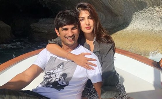 2 साल पहले रिया-महेश भट्ट के नाम पर शुरू हुई थी चर्चा, जब सामने आई थी ये तस्वीर