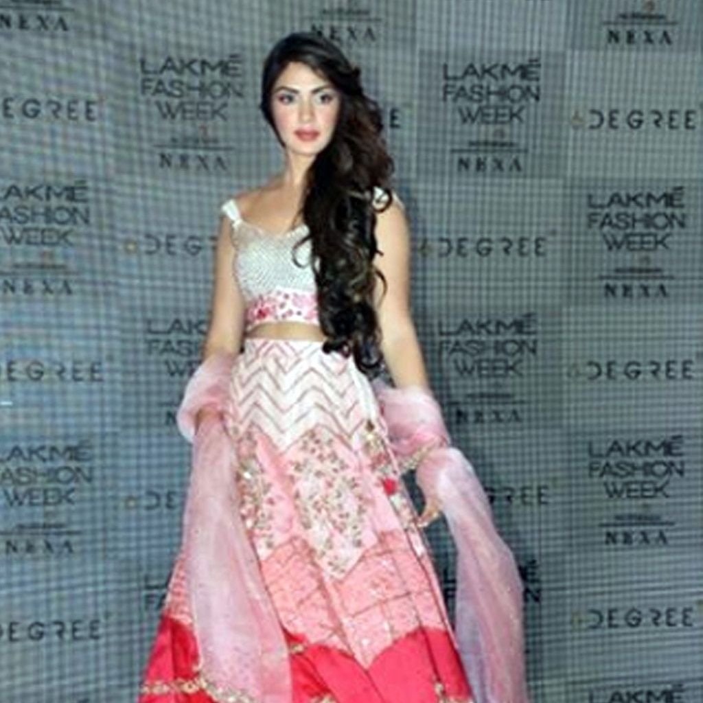 रिया चक्रवर्ती