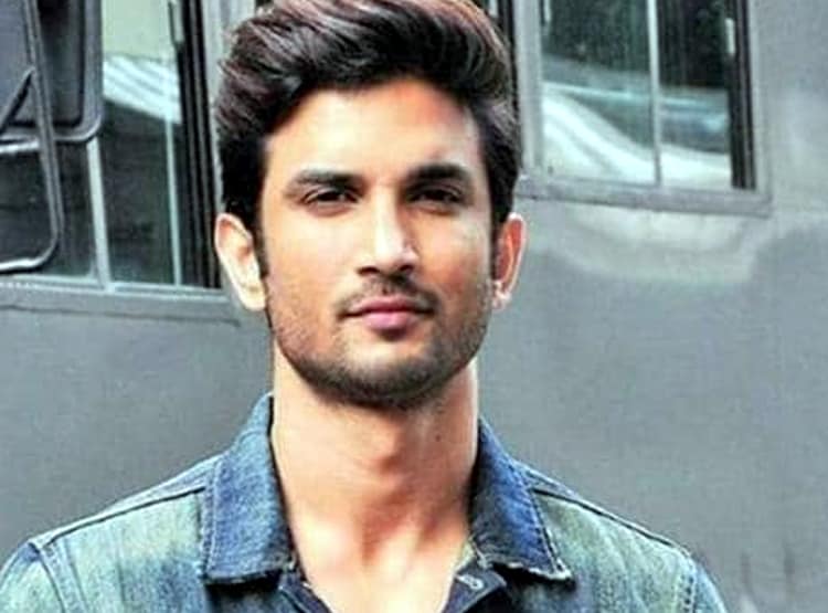 रिया का मोबाइल नंबर समझ कर इस शख्स को लोग दे रहे गालियां