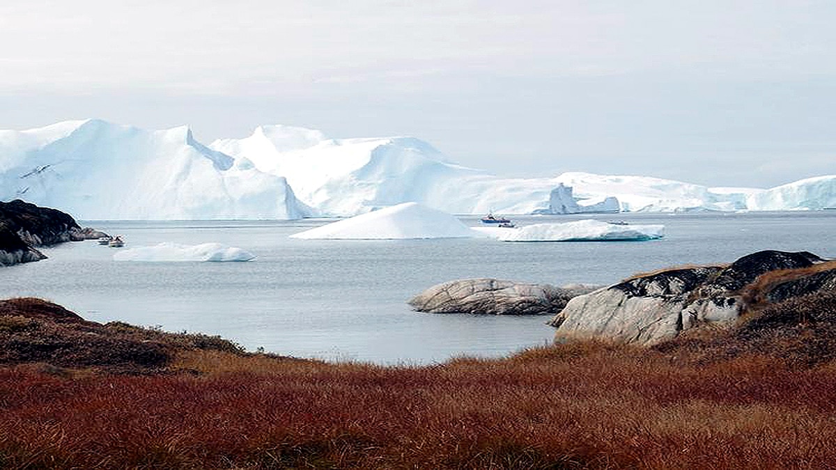 Earth has lost 28 trillion tonnes of ice