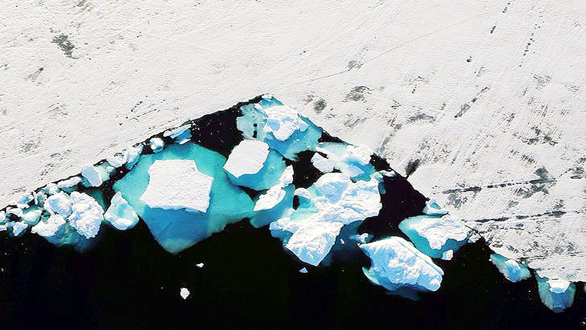 Earth has lost 28 trillion tonnes of ice