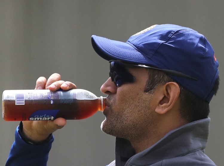 IPL से पहले वायरल हुआ धोनी का नया लुक, फैंस को धमाके का इंतजार