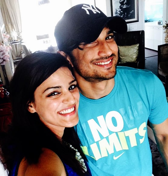 रिया के ED दफ्तर पहुंचने के बाद सुशांत की बहन का पोस्ट, लिखा- हर हर महादेव