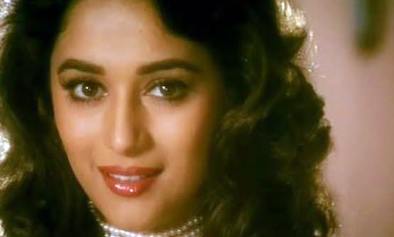 बॉलीवुड की चंद्रमुखी माधुरी के सिनेमा में 36 साल, यादगार हैं ये किरदार