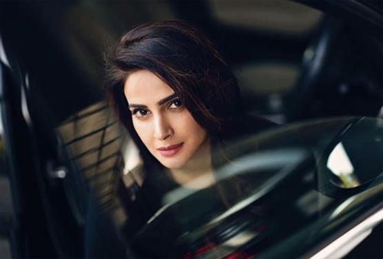 सलमान पर कमेंट-माहिरा को मारा ताना, जब विवादों में फंसीं पाक एक्ट्रेस सबा