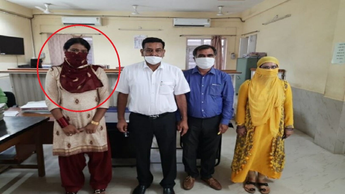 पत्नी के तानों से तंग पति बना किन्रर