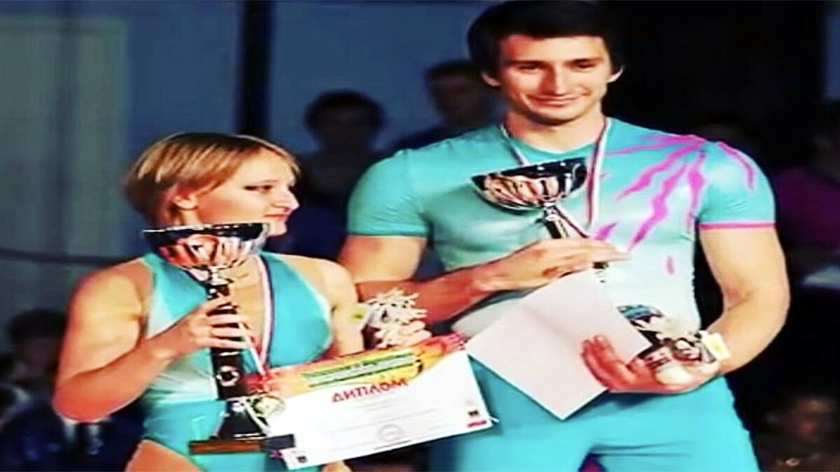 Putin Daughter took covid-19 Vaccine Sputnik V