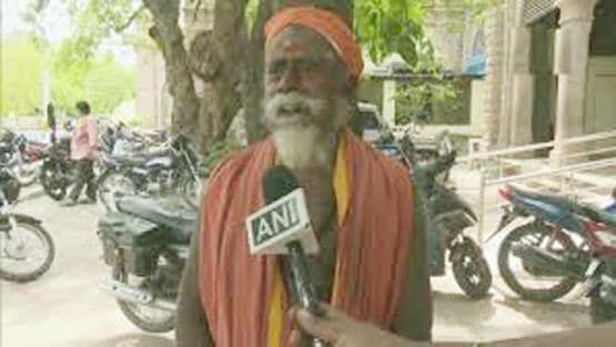 भिखारी ने दिखाया बड़ा दिल, कोरोना राहत कोष में दिए 90 हजार रुपये