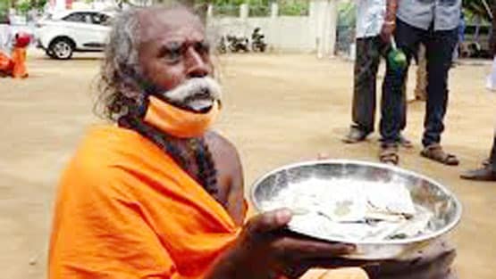 भिखारी ने दिखाया बड़ा दिल, कोरोना राहत कोष में दिए 90 हजार रुपये
