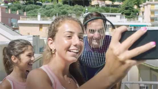 फेडरर ने फैंस को दिया सरप्राइज, लोग बोले- काश हमें भी मिले ऐसा मौका