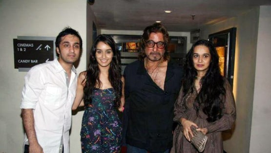 इन एक्ट्रेसेज ने बॉलीवुड के पॉपुलर विलेन से की शादी, ऐसी है ऑफस्क्रीन जोड़ी