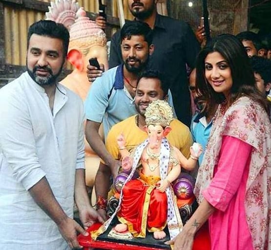 सलमान से श‍िल्पा तक, सालों से इन सितारों के घर हो रही है गणपति की पूजा