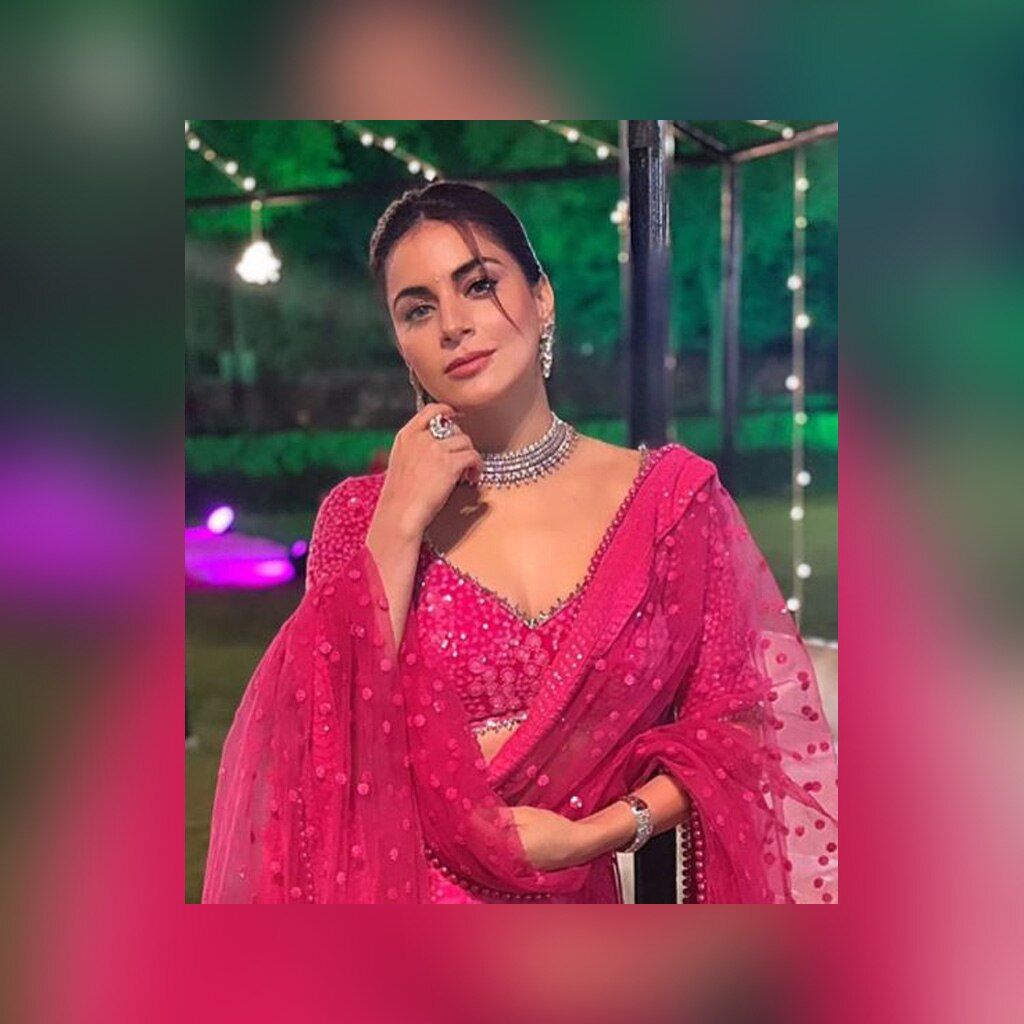 श्रद्धा आर्या