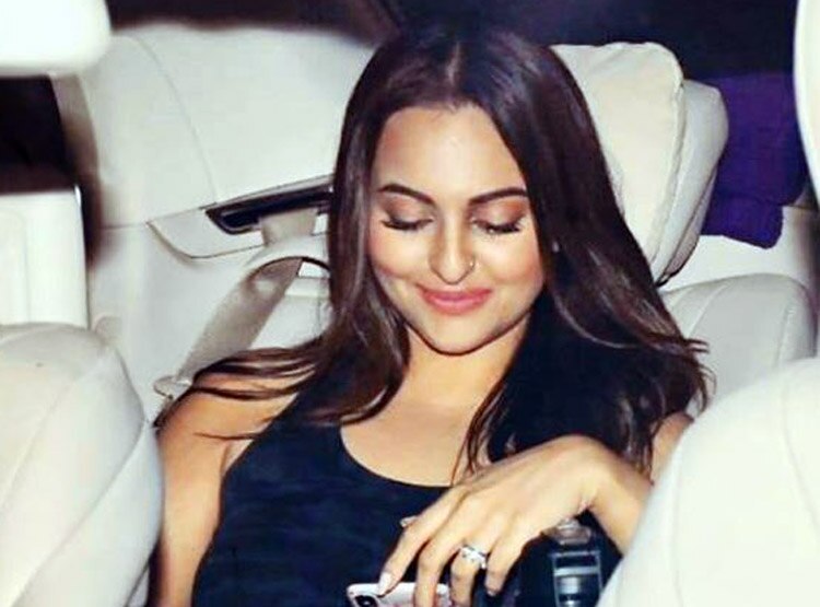 सोनाक्षी सिन्हा