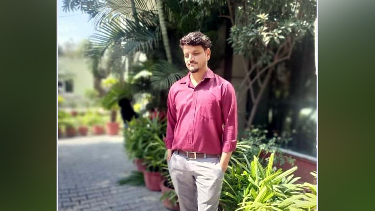 मृतक आशीष ठाकुर.