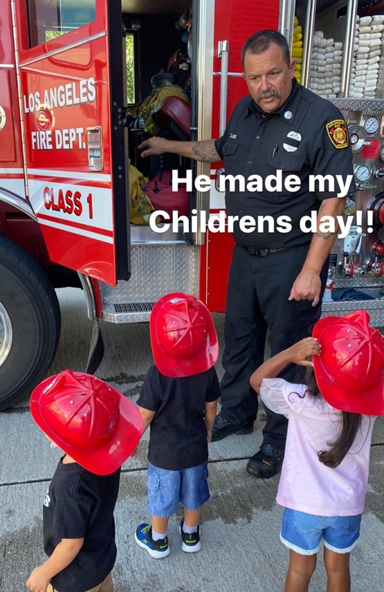 अपने बच्चों को फायर सेफ्टी सेशन दिला रहीं सनी लियोनी, देखें क्यूट फोटोज