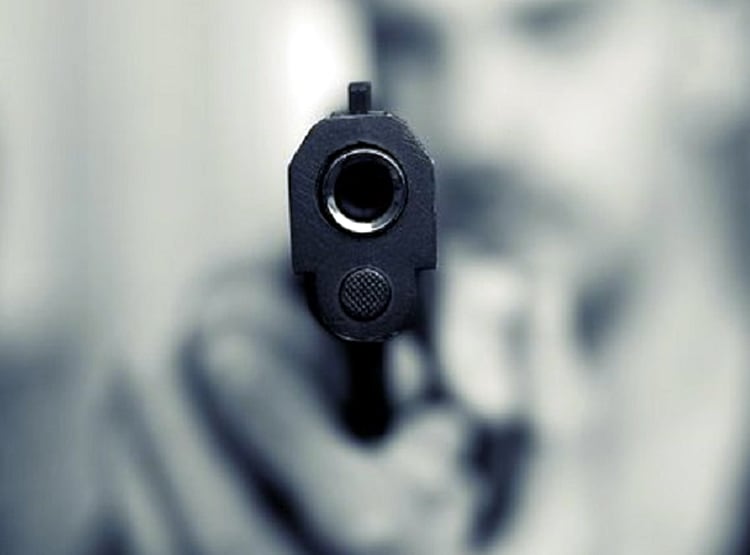 साले की पत्नी को अश्लील वीडियो दिखाकर कर रहा था ब्लैकमेल, हुआ डबल मर्डर