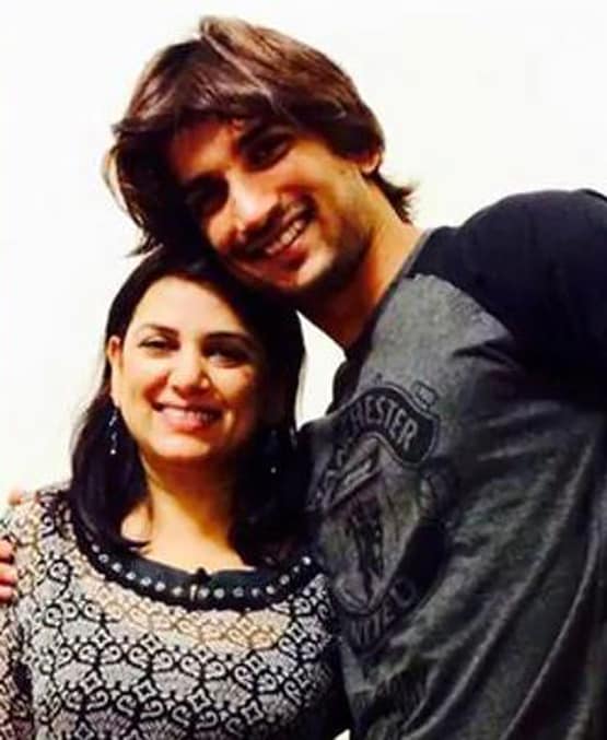 सुशांत की बहन श्वेता ने भाई को राखी बांधते हुए शेयर की पुरानी फोटो, लिखा ये