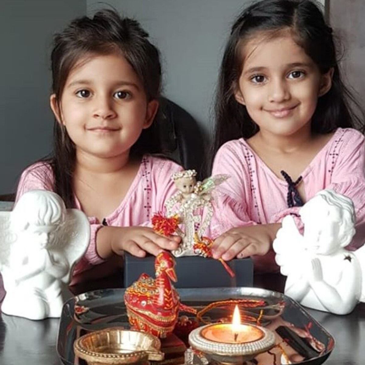 करणवीर बोहरा की बेटियां विएना और बेला