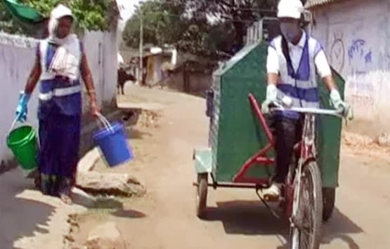यहां महिलाएं सीटी बजाकर करती हैं अपने आने का इशारा, ये है कारण