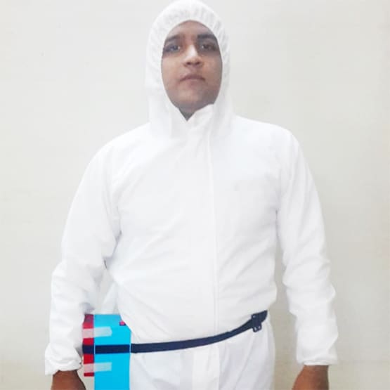 युवक ने बनाई AC वाली PPE किट, 5-6 घंटे डॉक्टर्स रहेंगे कूल