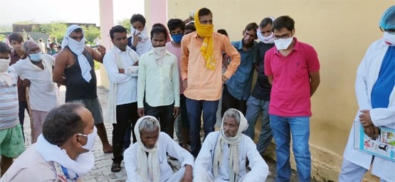 आर्थिक तंगी के चलते परिवार ने किया सुसाइड, बदबू आने पर खुला मौत का राज