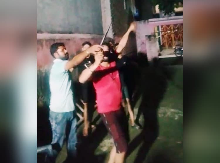 राम जन्म भूमि पूजन के जश्न में युवक ने की फायरिंग, वीडियो वायरल