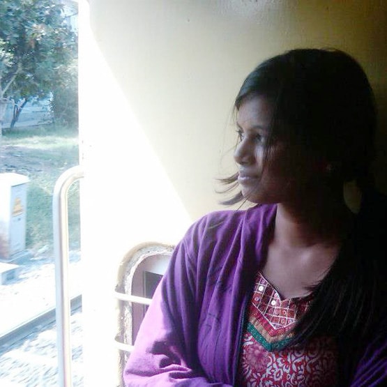 IAS का सपना लेकर पहले छोड़ा घर, फिर लाखों की नौकरी, अब बनी UPSC टॉपर