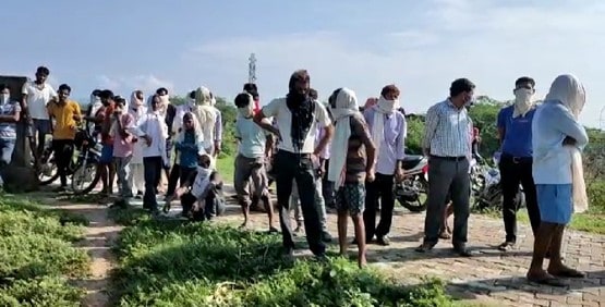 आर्थिक तंगी के चलते परिवार ने किया सुसाइड, बदबू आने पर खुला मौत का राज