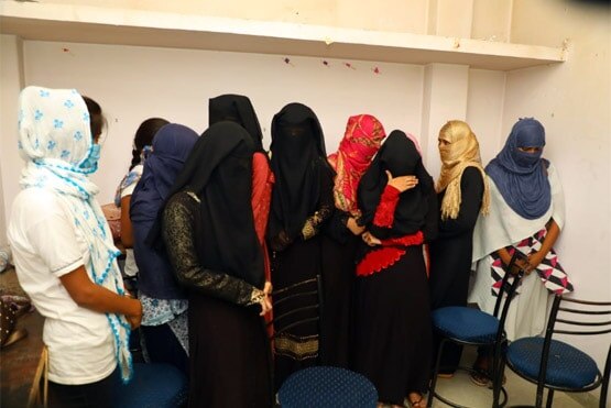 नौकरी दिलाने के नाम पर लेते थे 2000 रुपये, फर्जी कॉल सेंटर का भंडाफोड़