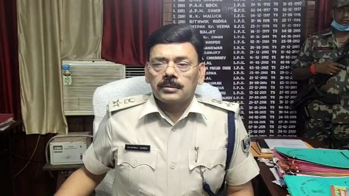पुलिस ने कराई प्रेमी युगल की शादी (Photo Aajtak)