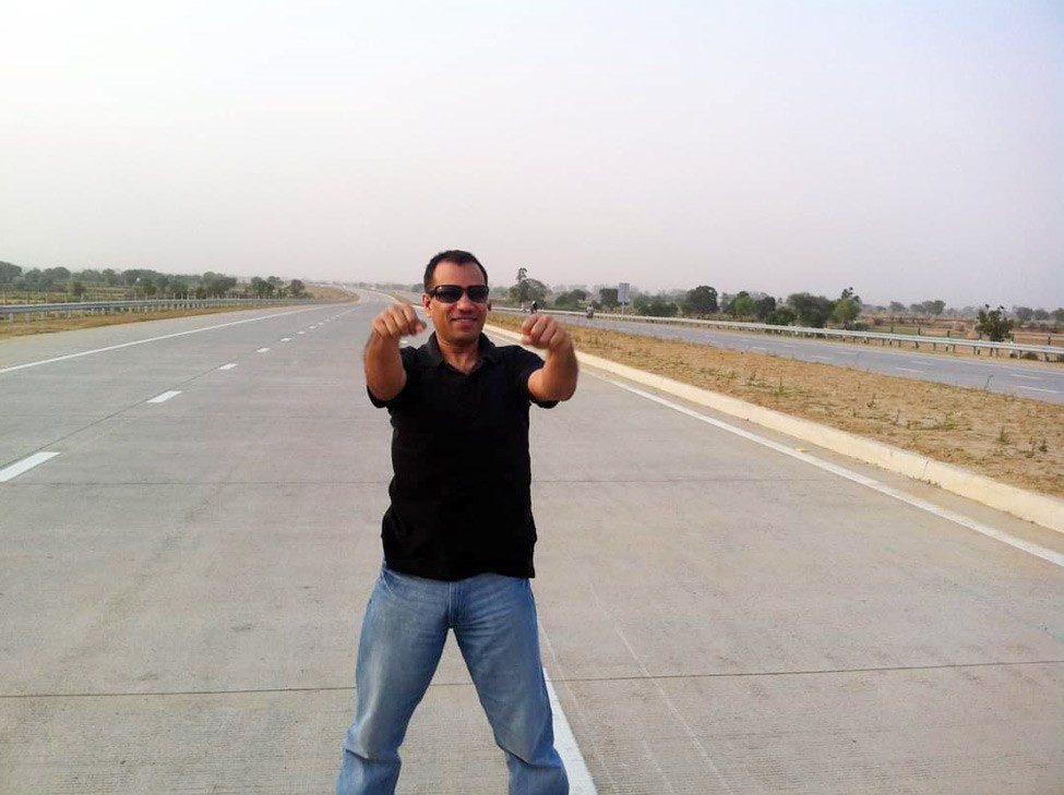 IPS नवनीत स‍िकेरा