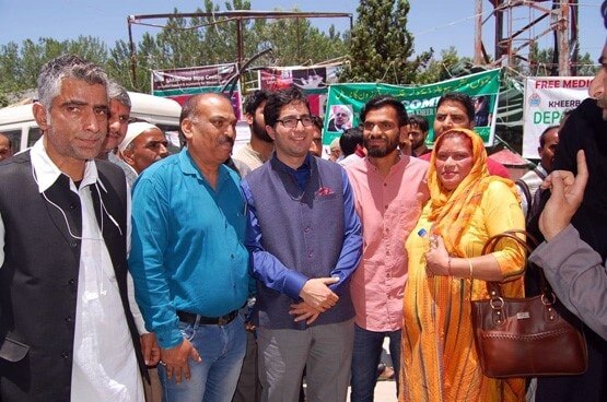 इस्तीफे के डेढ़ साल बाद नेता से  IAS कहलाएंगे शाह फैसल? जानें नियम