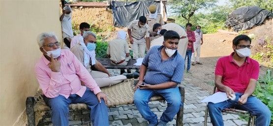 आर्थिक तंगी के चलते परिवार ने किया सुसाइड, बदबू आने पर खुला मौत का राज