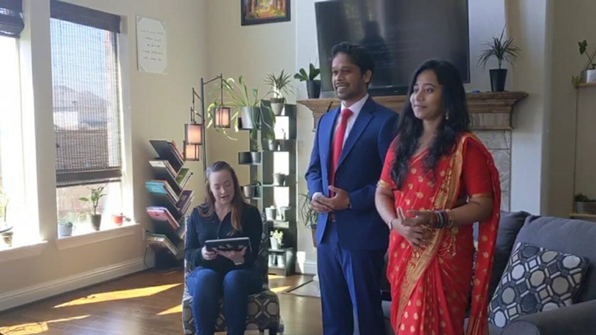 अमेरिका में भारतीय जोड़े ने की शादी (Photo Aajtak)