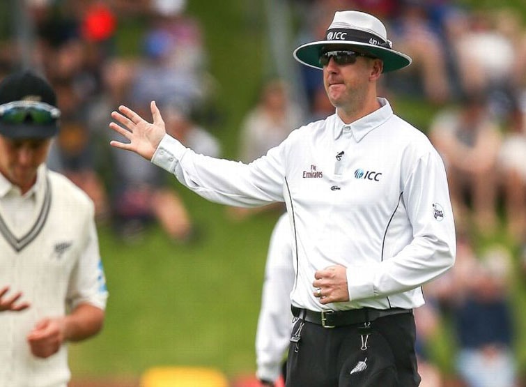 अब नहीं बचेंगे नो बॉल डालने वाले बॉलर, टीवी अंपायर करेंगे फैसला