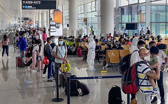 वंदेभारत उड़ानों के टिकटों की कालाबाजारी, यात्रियों को ऐसे लूट रहे एजेंट