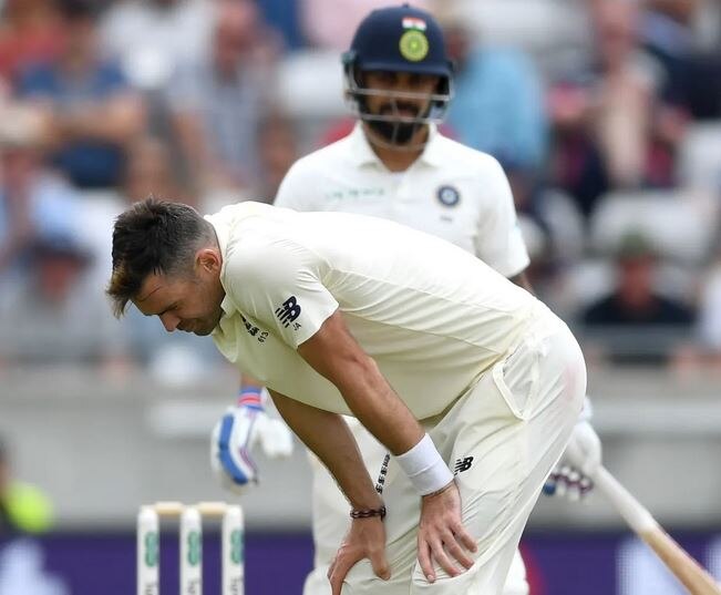 Virat Kohli and James Anderson 