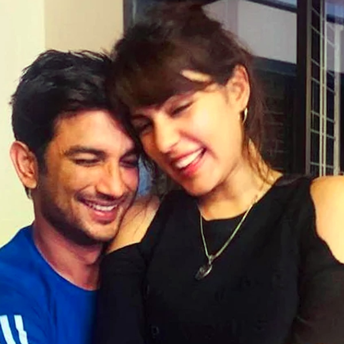 सुशांत सिंह राजपूत और रिया चक्रवर्ती