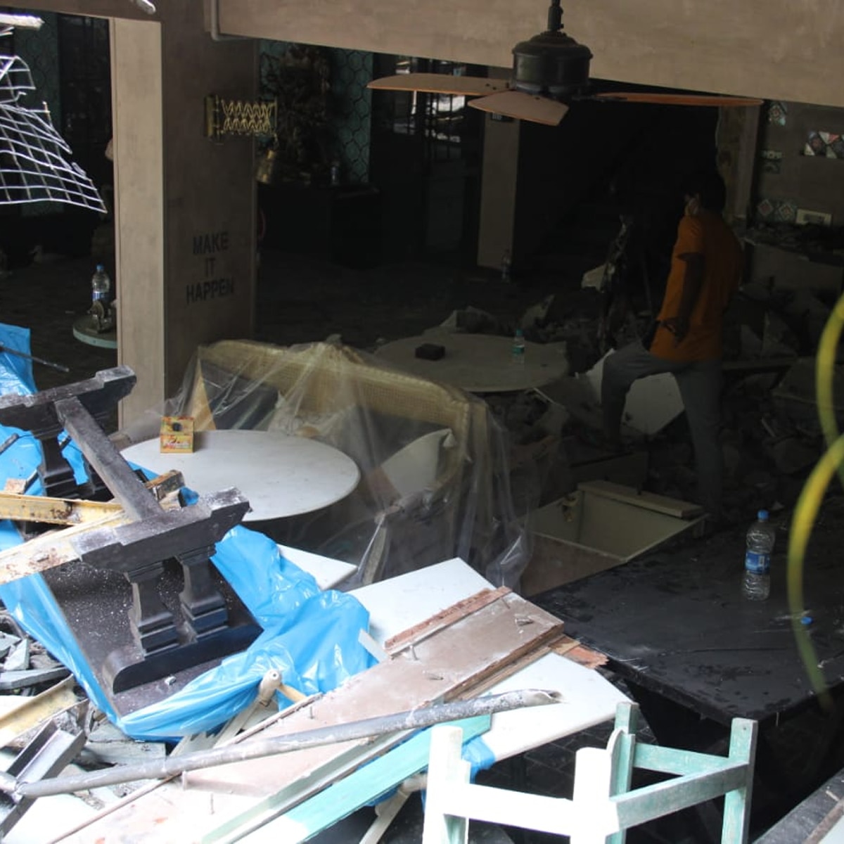 कंगना के दफ्तर पर हुई तोड़फोड़