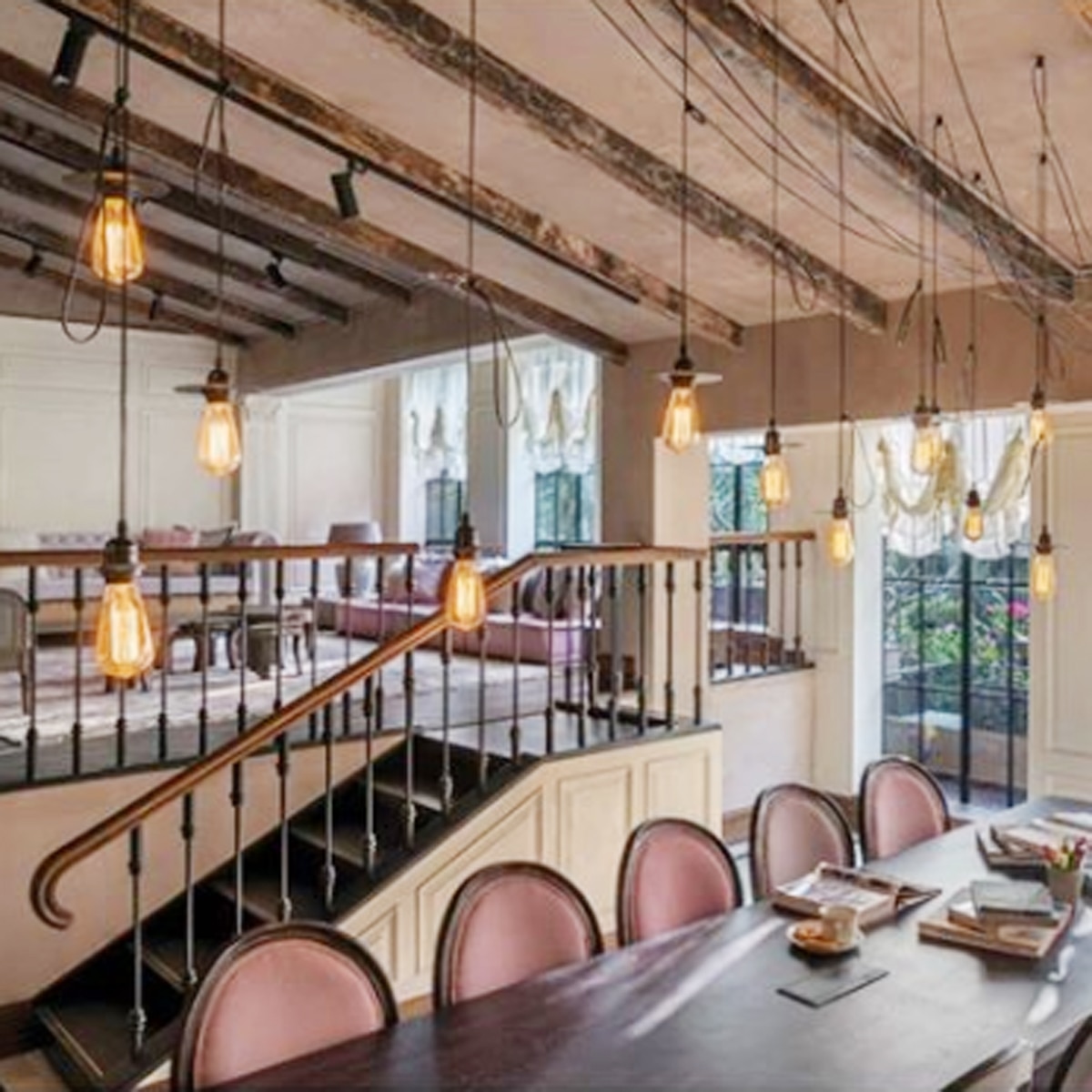 कंगना ऑफिस