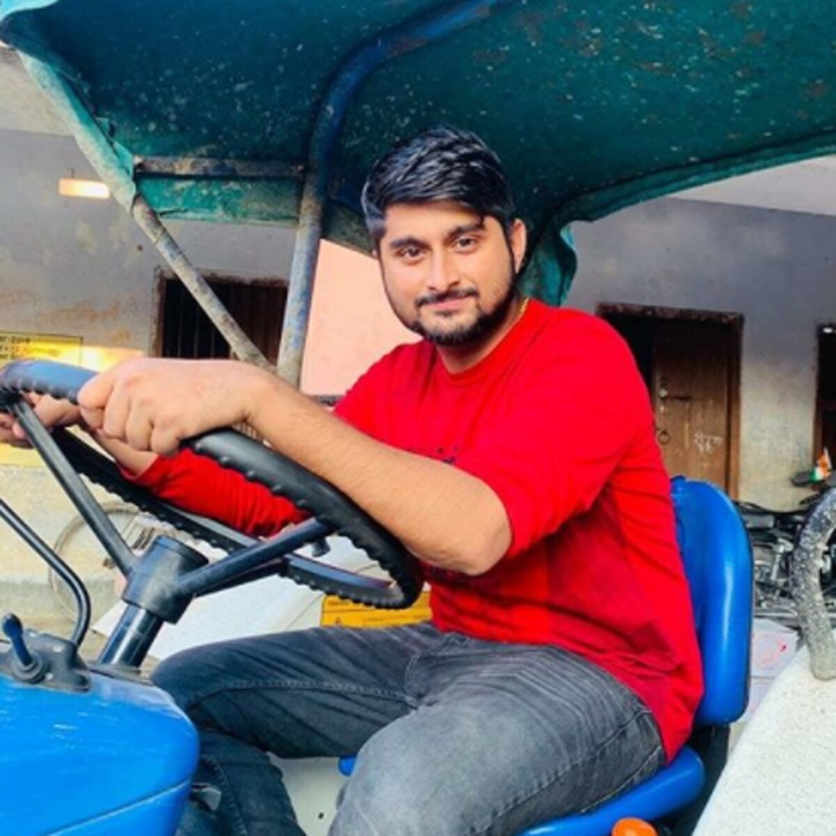 दीपक ठाकुर