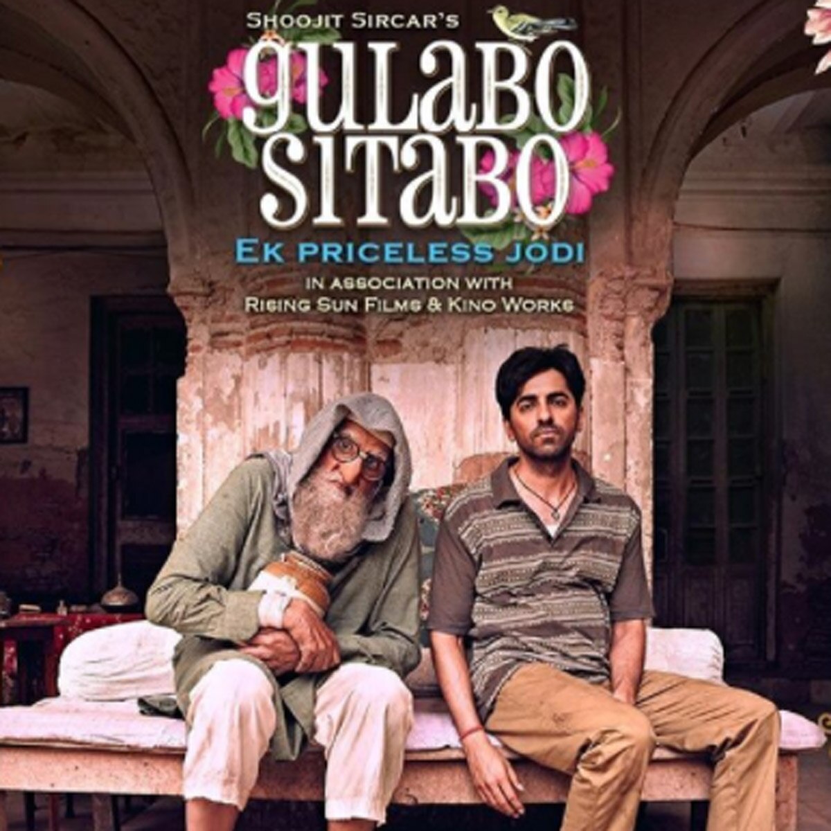 गुलाबो शिताबो का पोस्टर