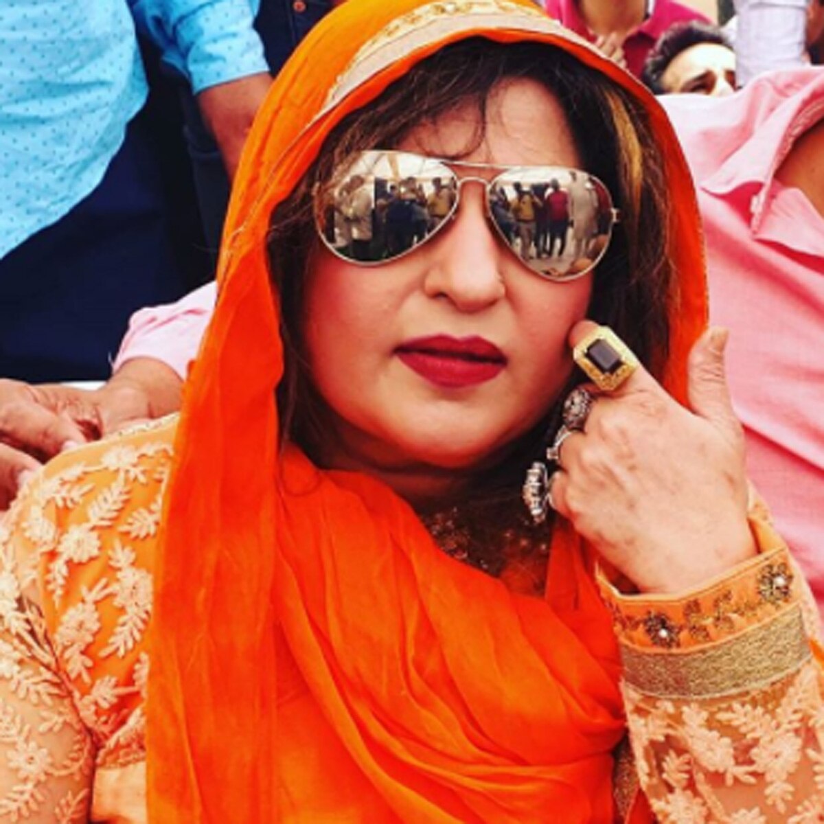  डॉली बिंद्रा