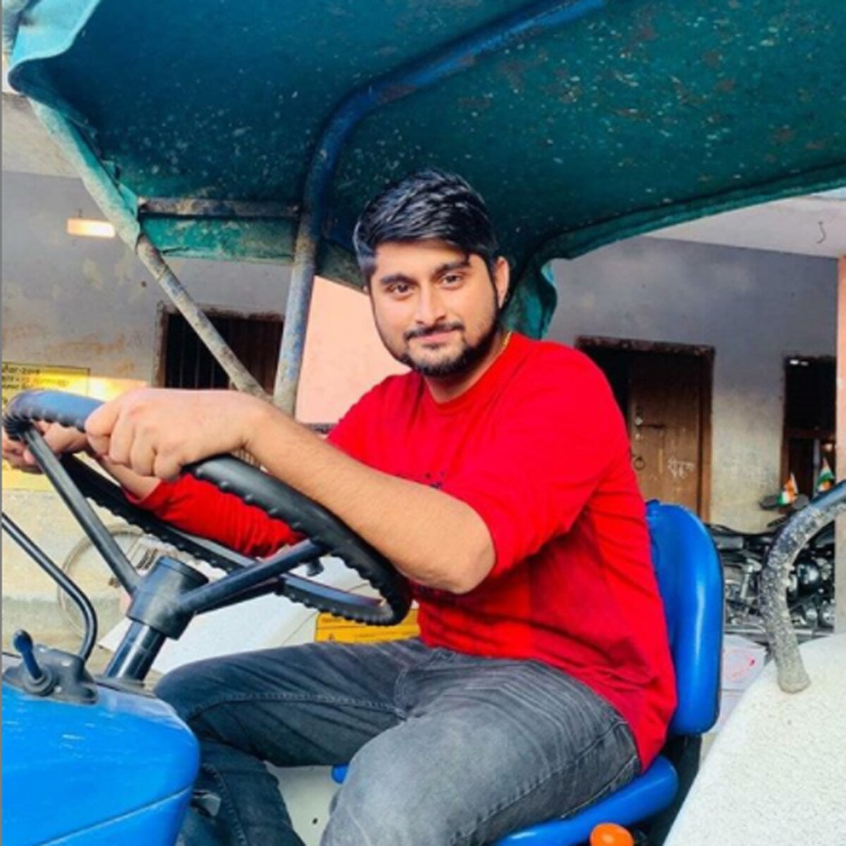 दीपक ठाकुर