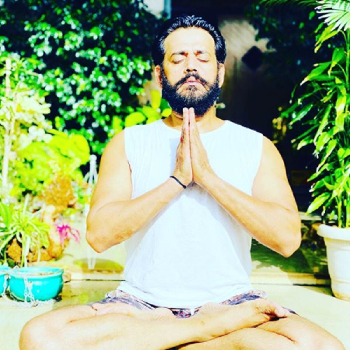  रवि किशन 