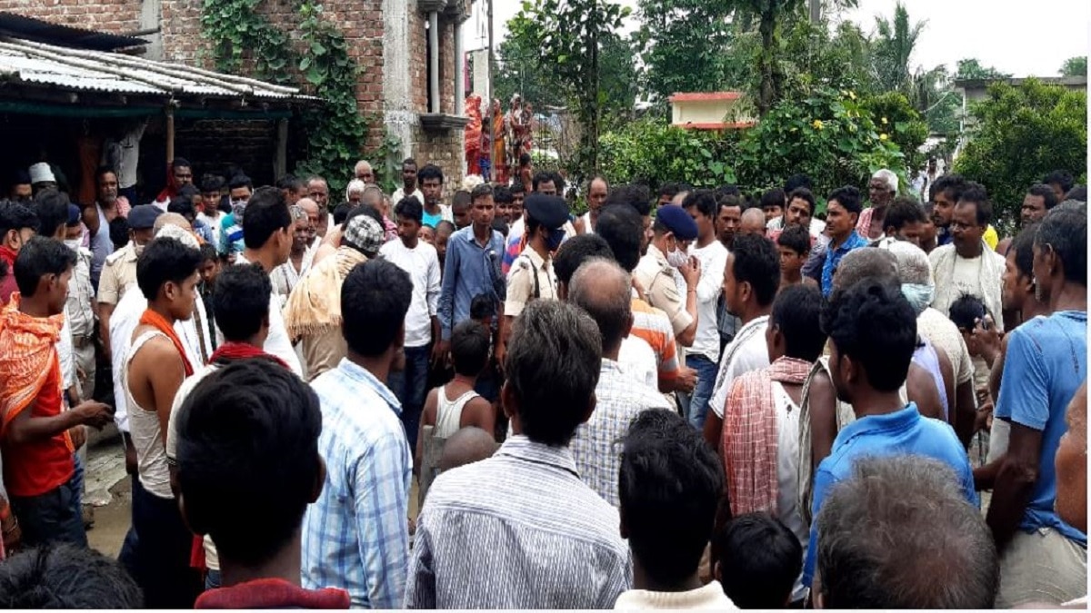  लड़की को घर से भगाने पहुंचा आशिक